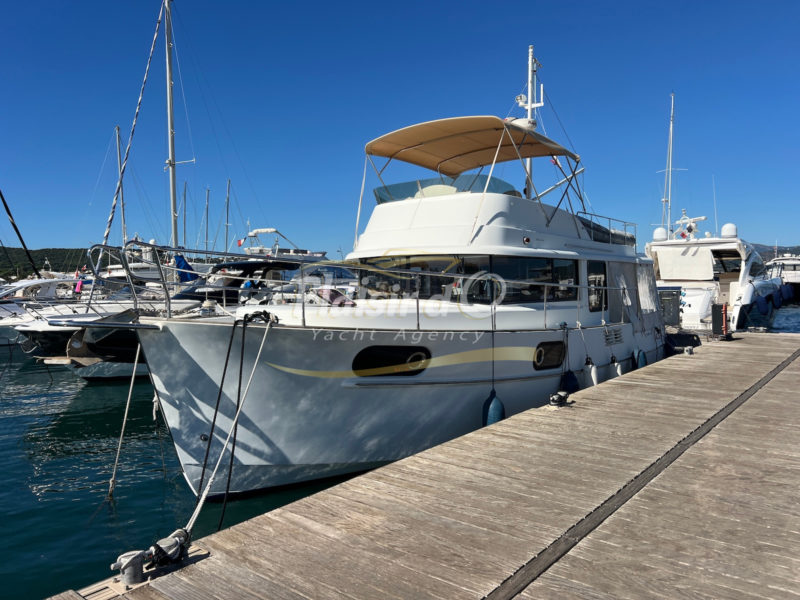 BENETEAU SWIFT TRAWLER 44